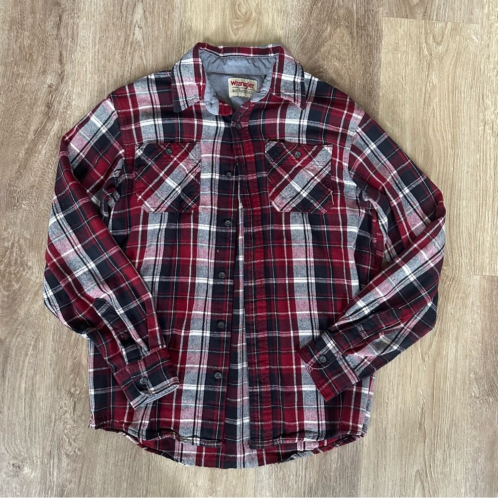 Men’s Wrangler red flannel